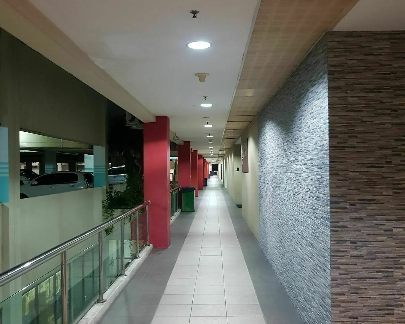 Spot On 89726 Capsule Inn Kota Kinabalu Hotel